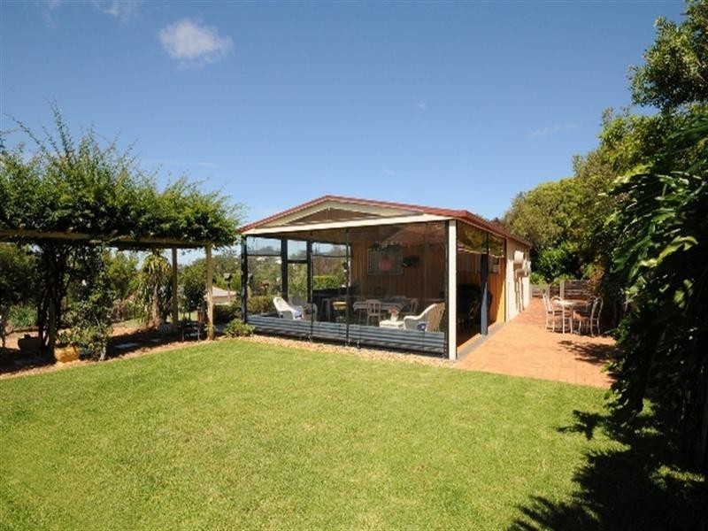 13 Skyline Drive, Blue Mountain Heights QLD 4350