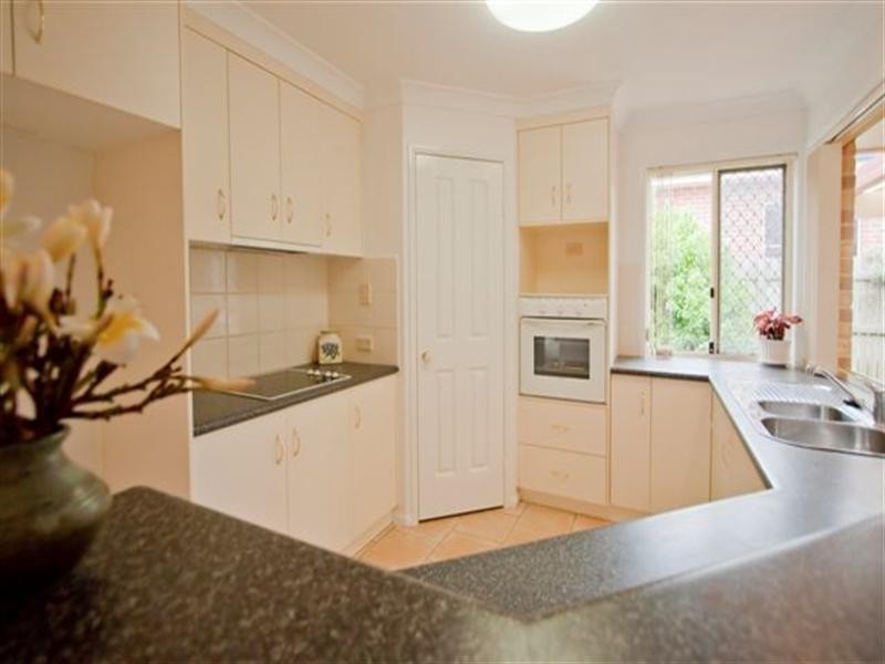 144 Spring Street, Middle Ridge QLD 4350