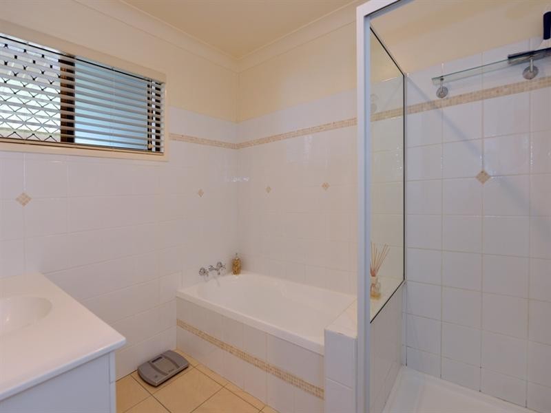 16 Ruby Street, Kingsthorpe QLD 4400