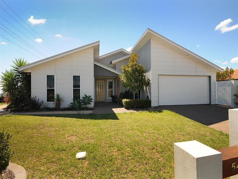 54 Mather Street, Highfields QLD 4352