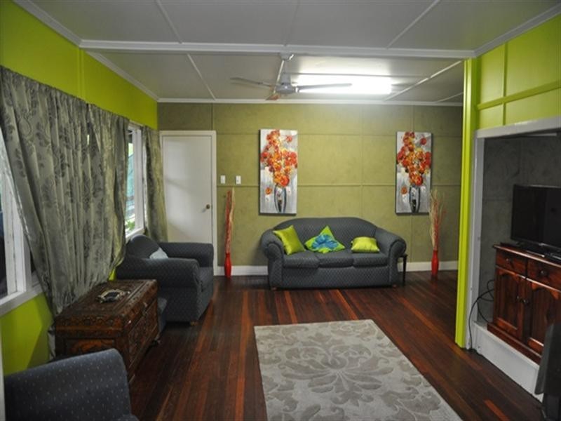 25 Station Street, Helidon QLD 4344
