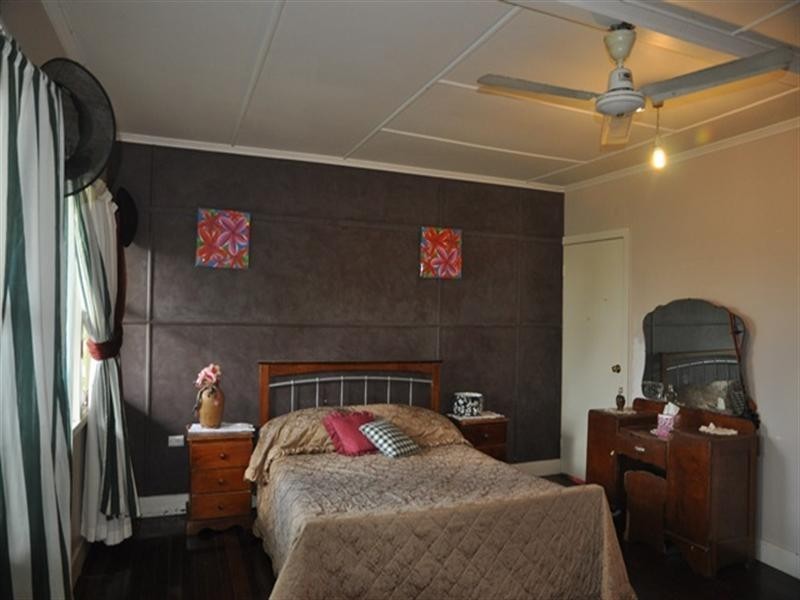25 Station Street, Helidon QLD 4344
