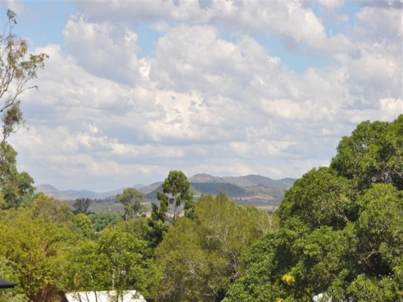 25 Station Street, Helidon QLD 4344