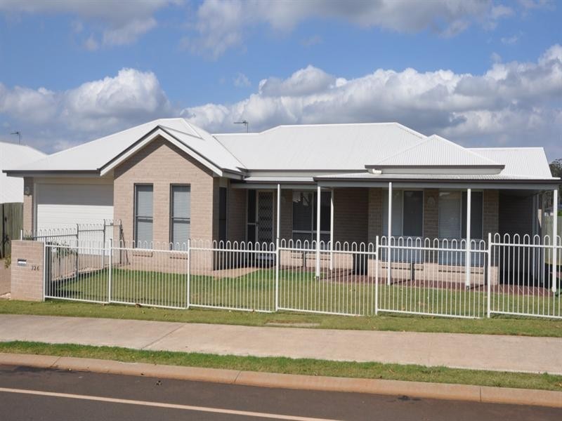 326 Ramsay Street, Middle Ridge QLD 4350