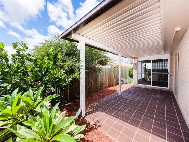 326 Ramsay Street, Middle Ridge QLD 4350