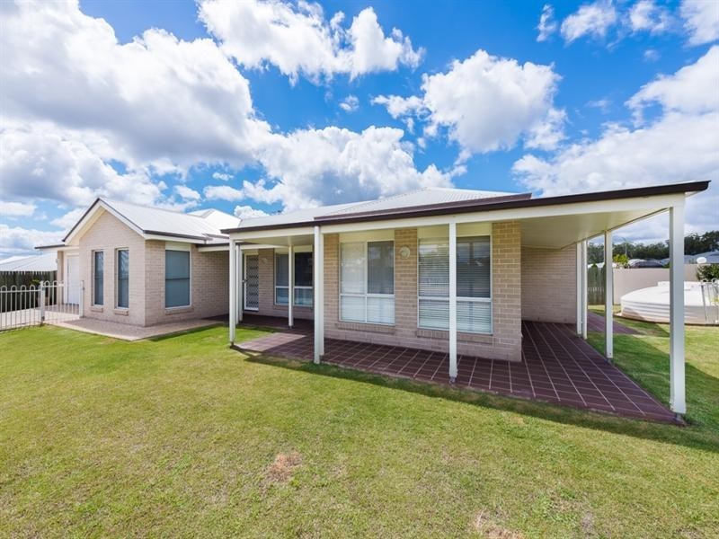326 Ramsay Street, Middle Ridge QLD 4350