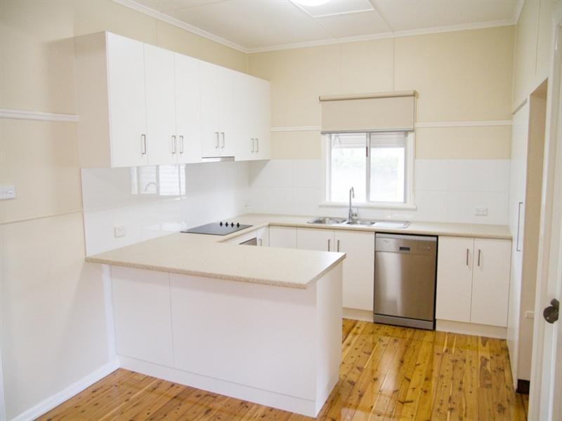 3a Warwick Street, Harristown QLD 4350