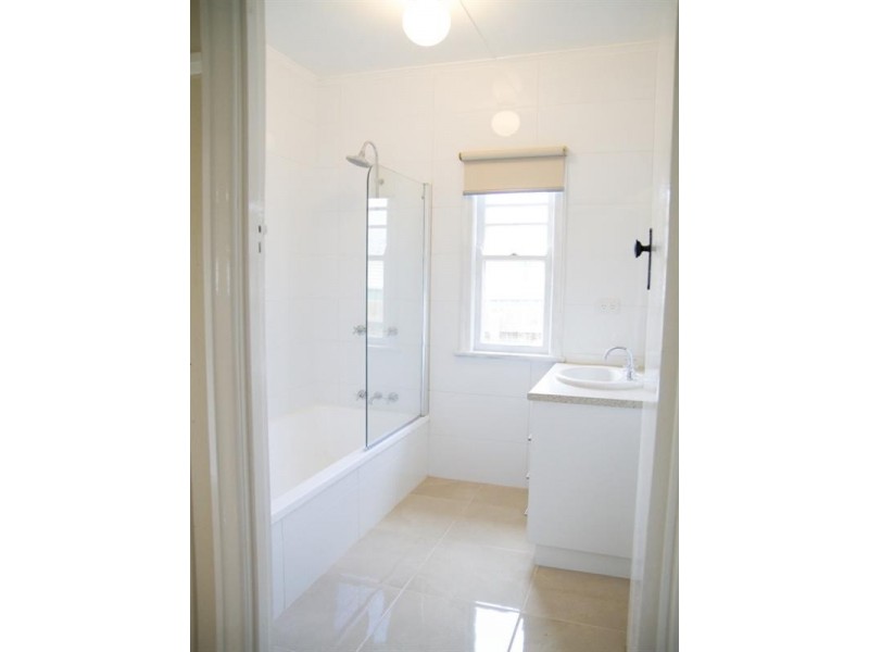 3a Warwick Street, Harristown QLD 4350