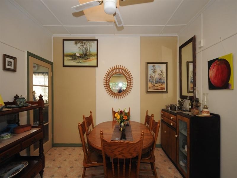 13 West Street, Newtown QLD 4350
