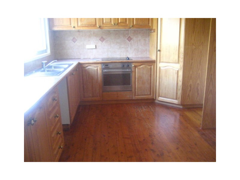 33 Gostwyck Street, Newtown QLD 4350