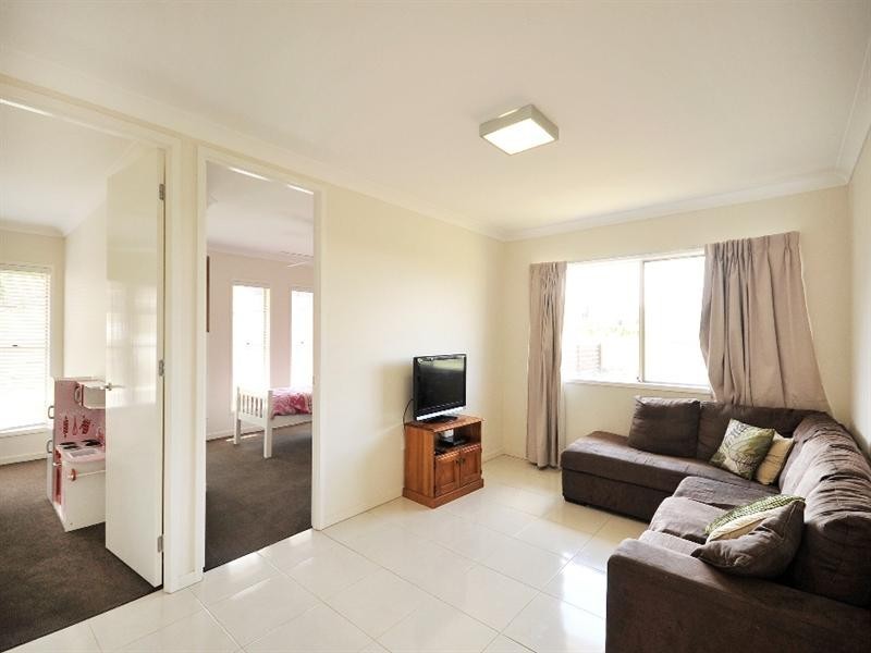 8 Panorama Crescent, Gowrie Junction QLD 4352