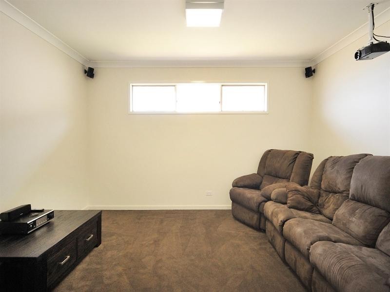 8 Panorama Crescent, Gowrie Junction QLD 4352