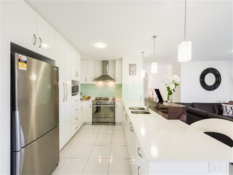 21 Tarlington Street, Middle Ridge QLD 4350