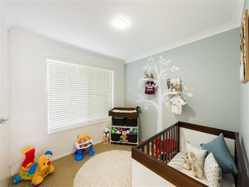 21 Tarlington Street, Middle Ridge QLD 4350
