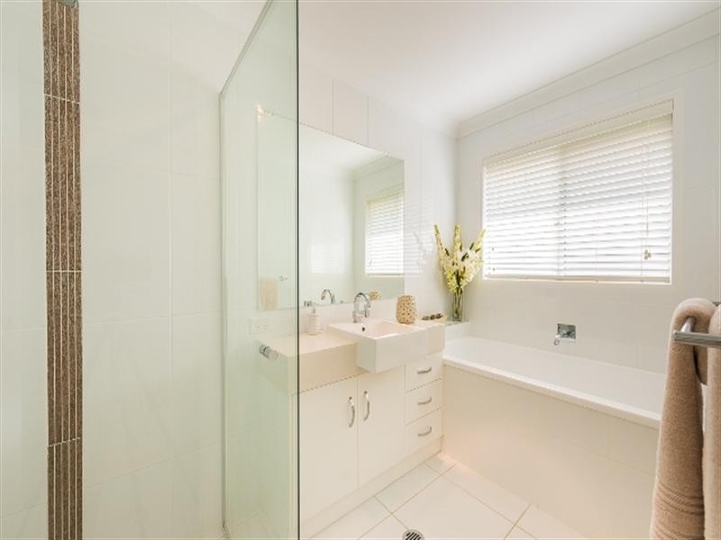 21 Tarlington Street, Middle Ridge QLD 4350