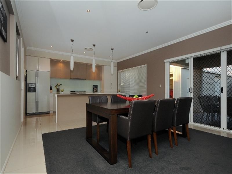 33 Nioka Drive, Highfields QLD 4352