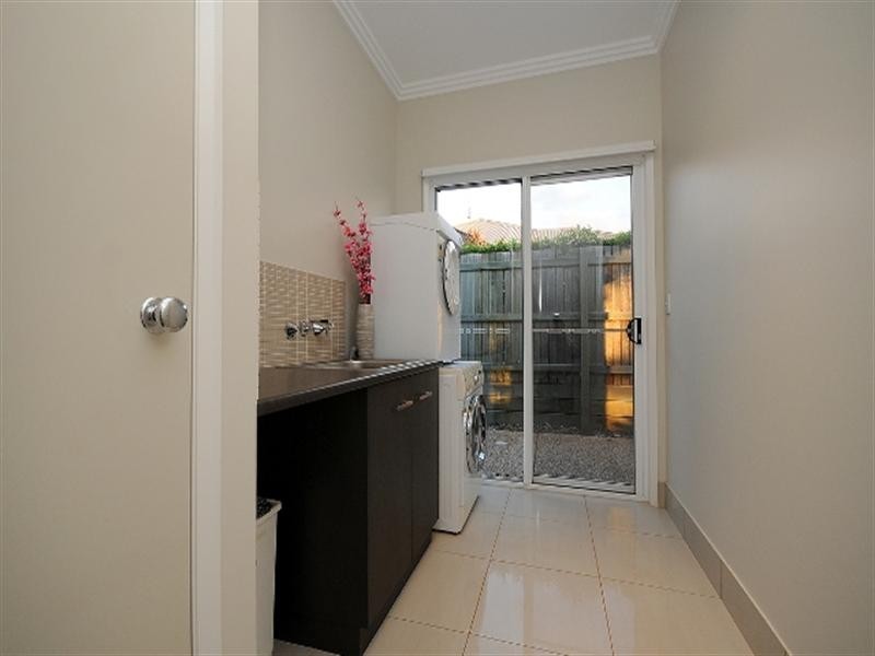 33 Nioka Drive, Highfields QLD 4352