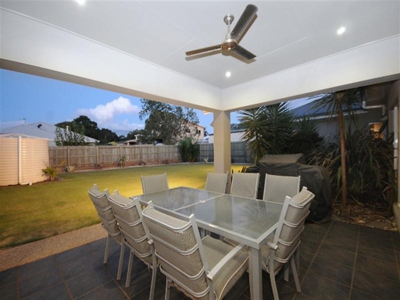 33 Nioka Drive, Highfields QLD 4352