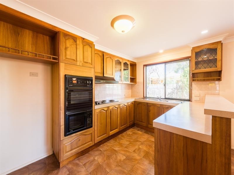 9 Marguerita Court, Centenary Heights QLD 4350