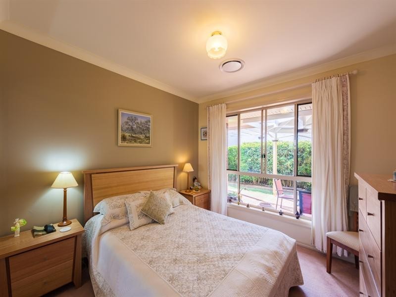 62 Bouganvillea Drive, Middle Ridge QLD 4350