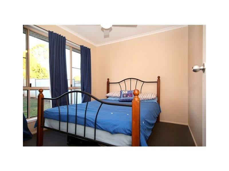 5 Walnut Court, Newtown QLD 4350