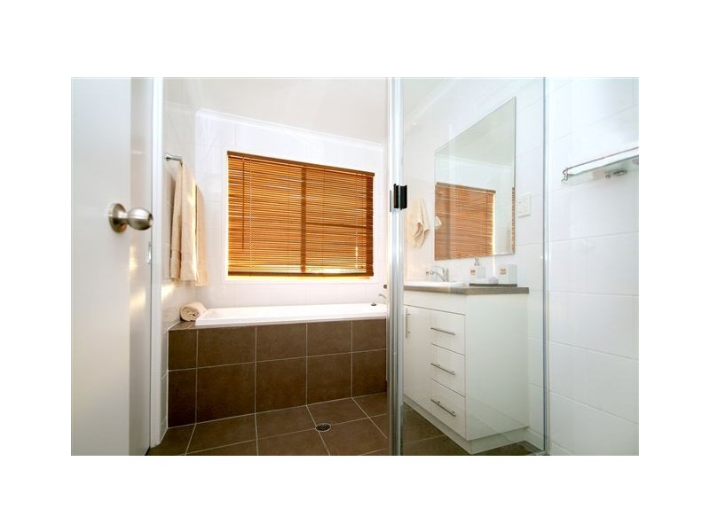 5 Walnut Court, Newtown QLD 4350