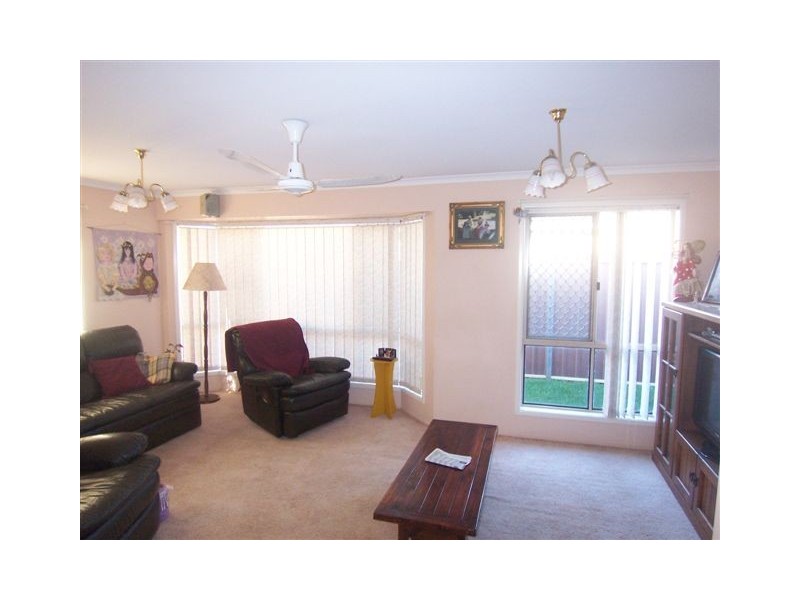 8 Blue Gum Drive, Newtown QLD 4350