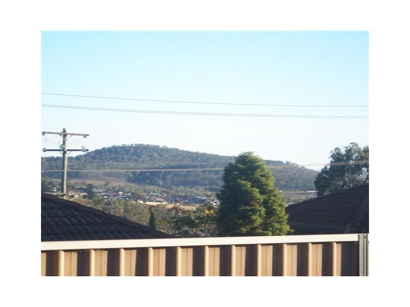 8 Blue Gum Drive, Newtown QLD 4350