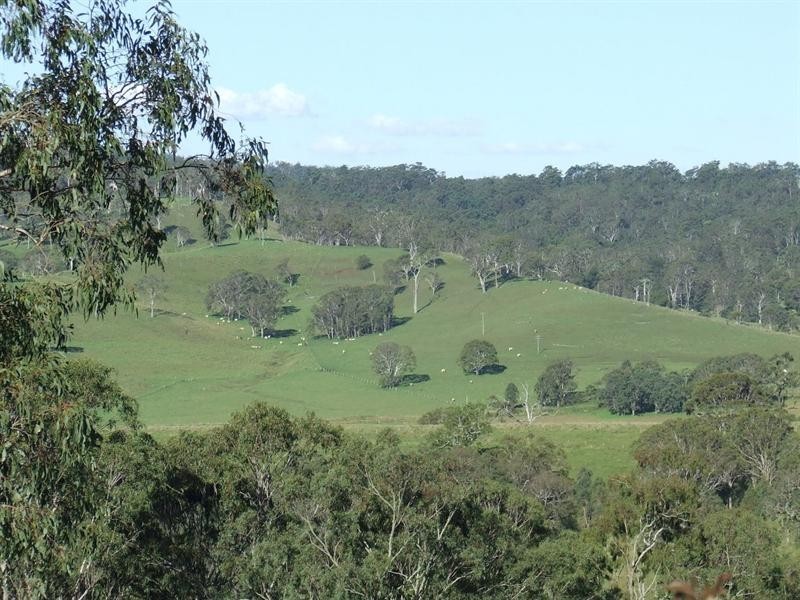 139 Church House Road, Ravensbourne QLD 4352