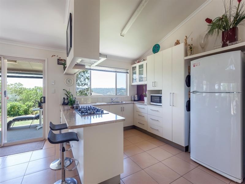 139 Church House Road, Ravensbourne QLD 4352