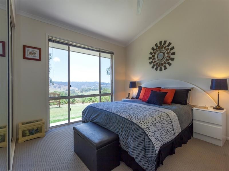 139 Church House Road, Ravensbourne QLD 4352