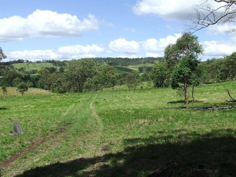 139 Church House Road, Ravensbourne QLD 4352