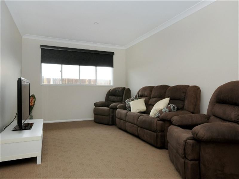 7 Sportsman Drive, Kleinton QLD 4352