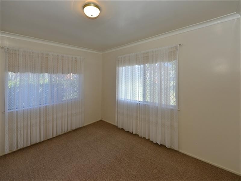 25 Hunter Street, Centenary Heights QLD 4350