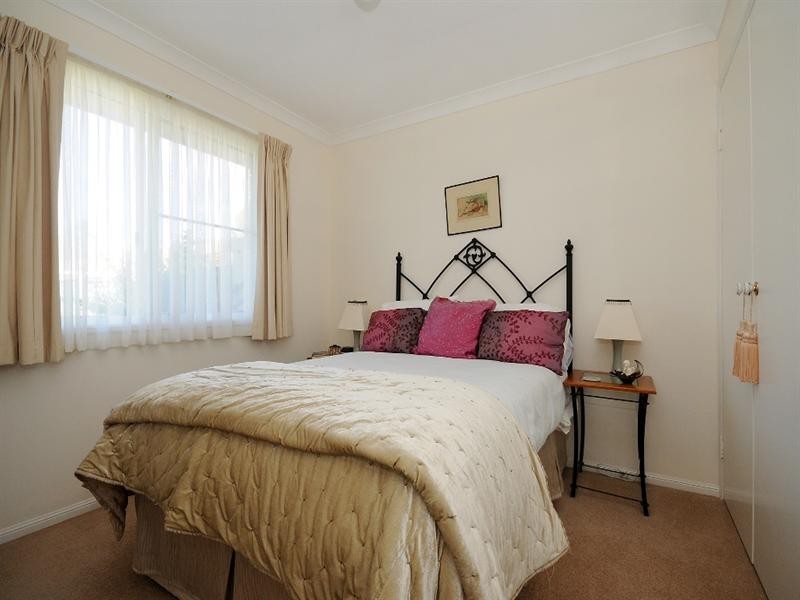 17 Lake Drive, Meringandan QLD 4352