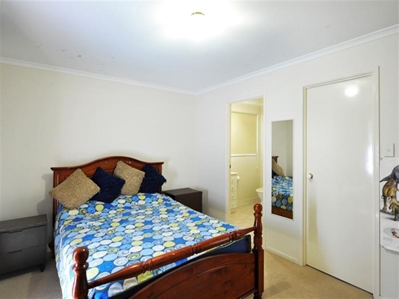 421 Hume Street, Kearneys Spring QLD 4350