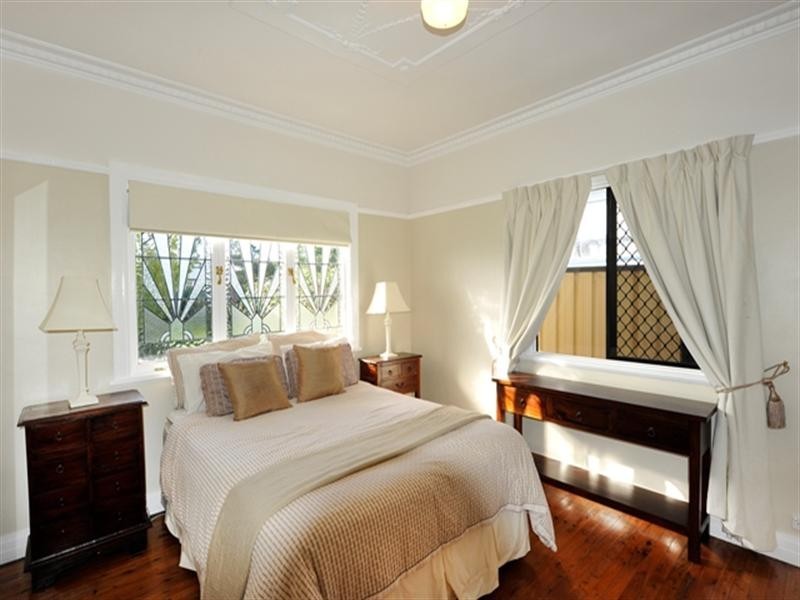 13 Second Avenue, Harristown QLD 4350