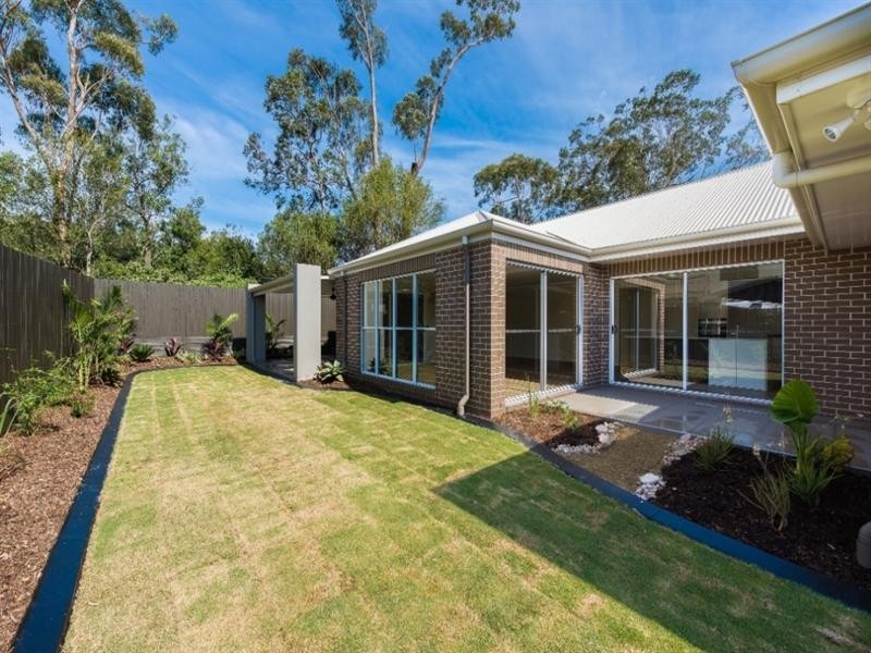 16 Brimblecombe Drive, Middle Ridge QLD 4350