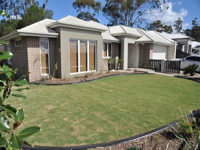 16 Brimblecombe Drive, Middle Ridge QLD 4350