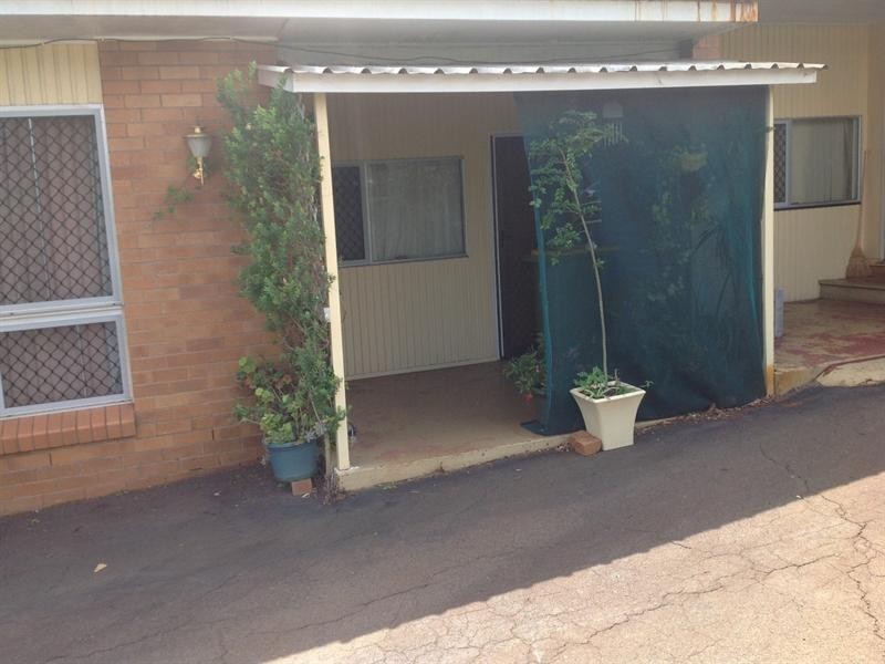 Units 1 and 2/2 Raferty Street, Centenary Heights QLD 4350