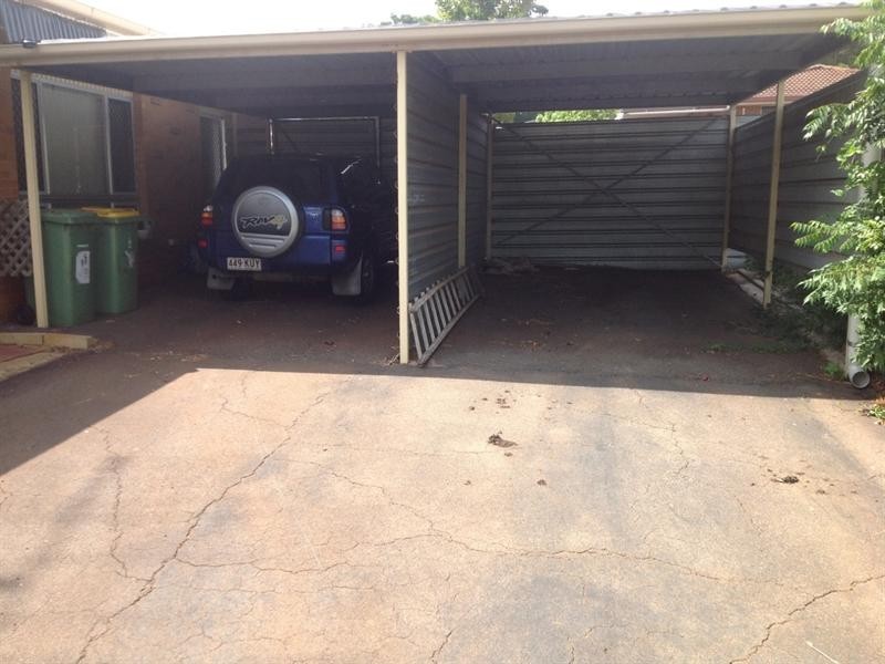 Units 1 and 2/2 Raferty Street, Centenary Heights QLD 4350