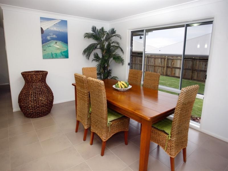 7 Brimblecombe Drive, Middle Ridge QLD 4350