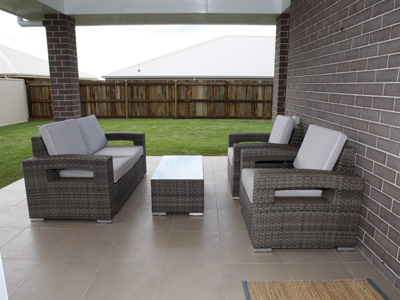7 Brimblecombe Drive, Middle Ridge QLD 4350