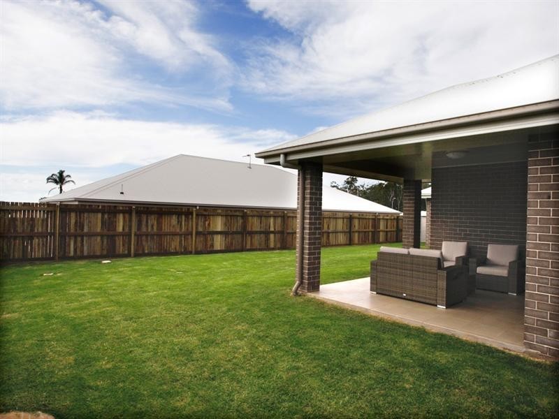 7 Brimblecombe Drive, Middle Ridge QLD 4350