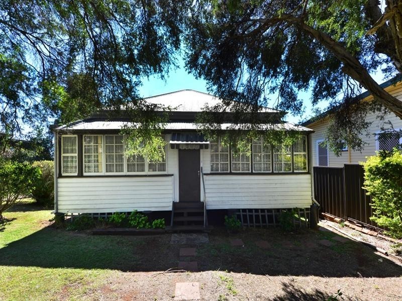 91 Perth Street, South Toowoomba QLD 4350