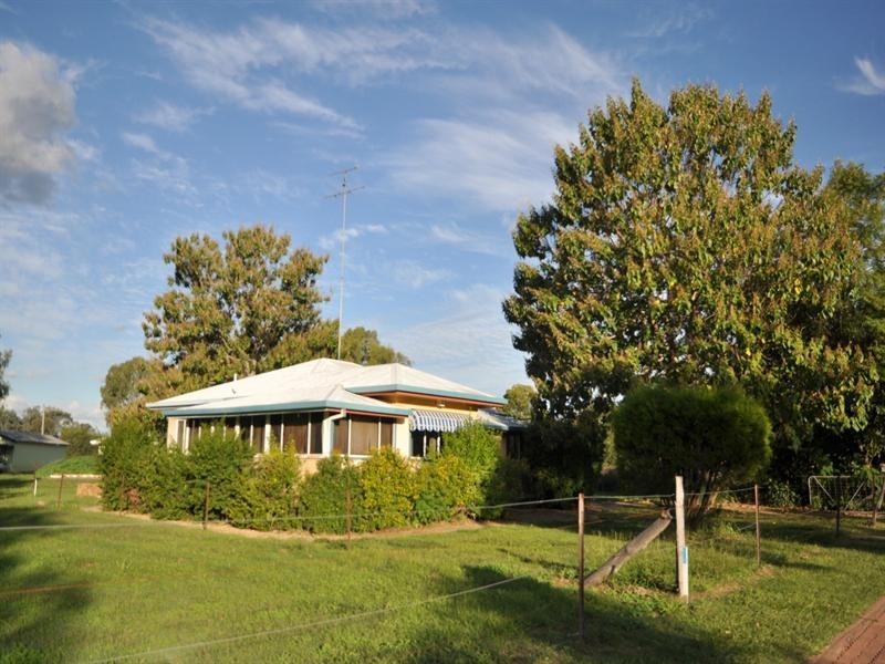 22 Railway Street, Helidon QLD 4344