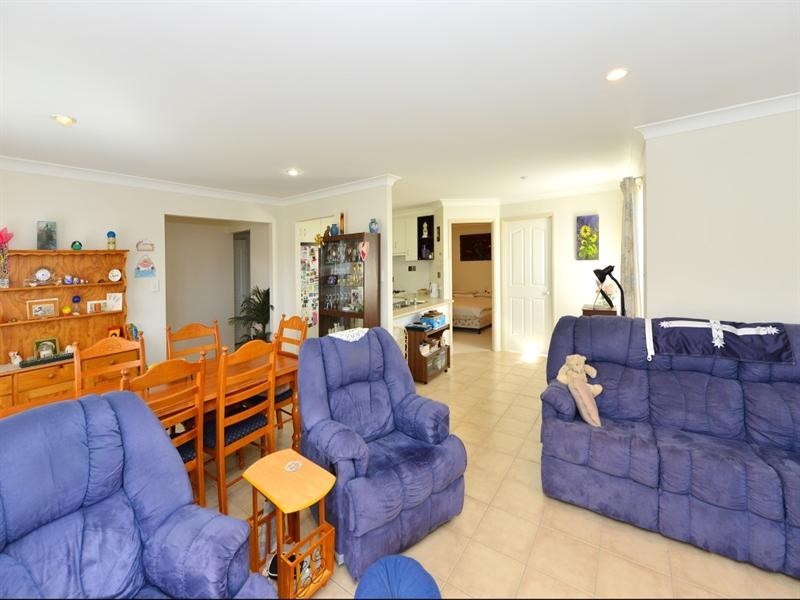 1/25 Anita Drive, Kearneys Spring QLD 4350