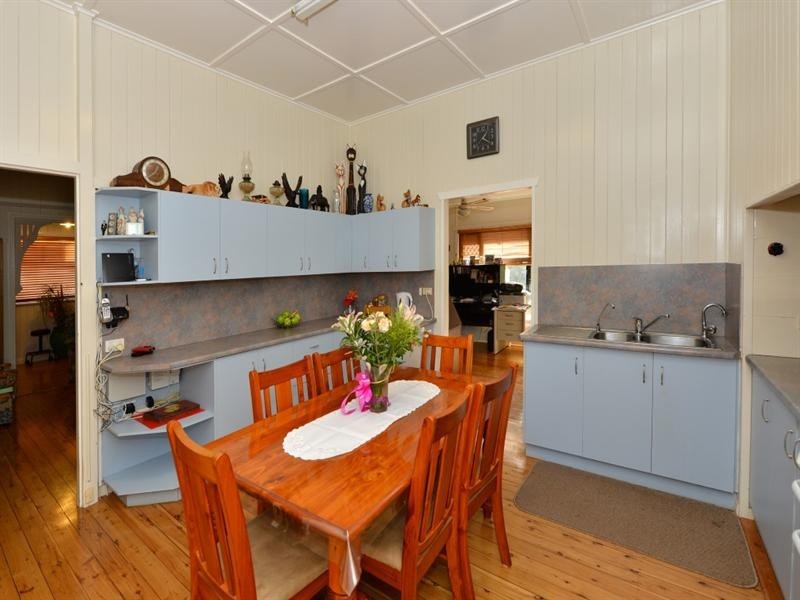 8 Venture Street, North Toowoomba QLD 4350