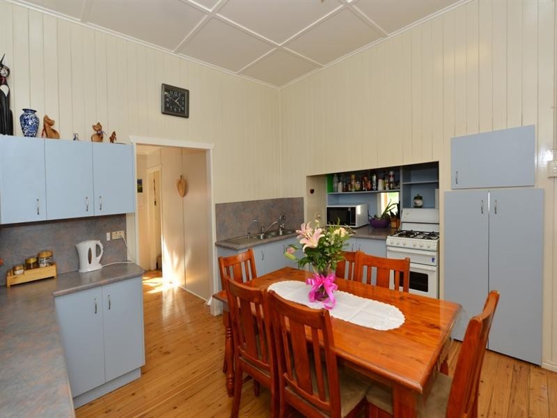 8 Venture Street, North Toowoomba QLD 4350