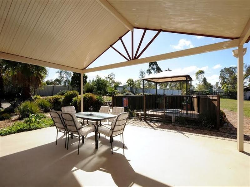 5 Neville Street, Meringandan West QLD 4352